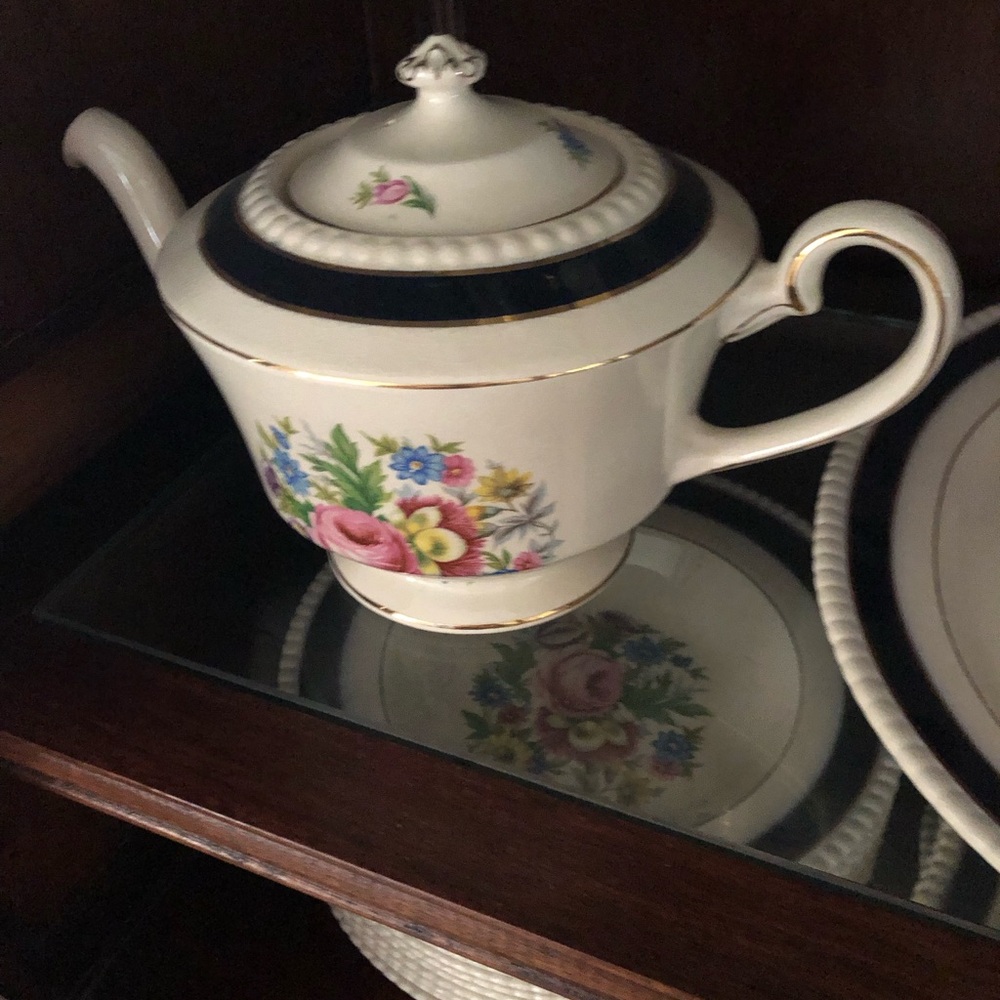 Floral Porcelain Teapot